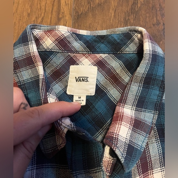 Vans off the walls blue & purple plaid button up shirt - Picture 4 of 6